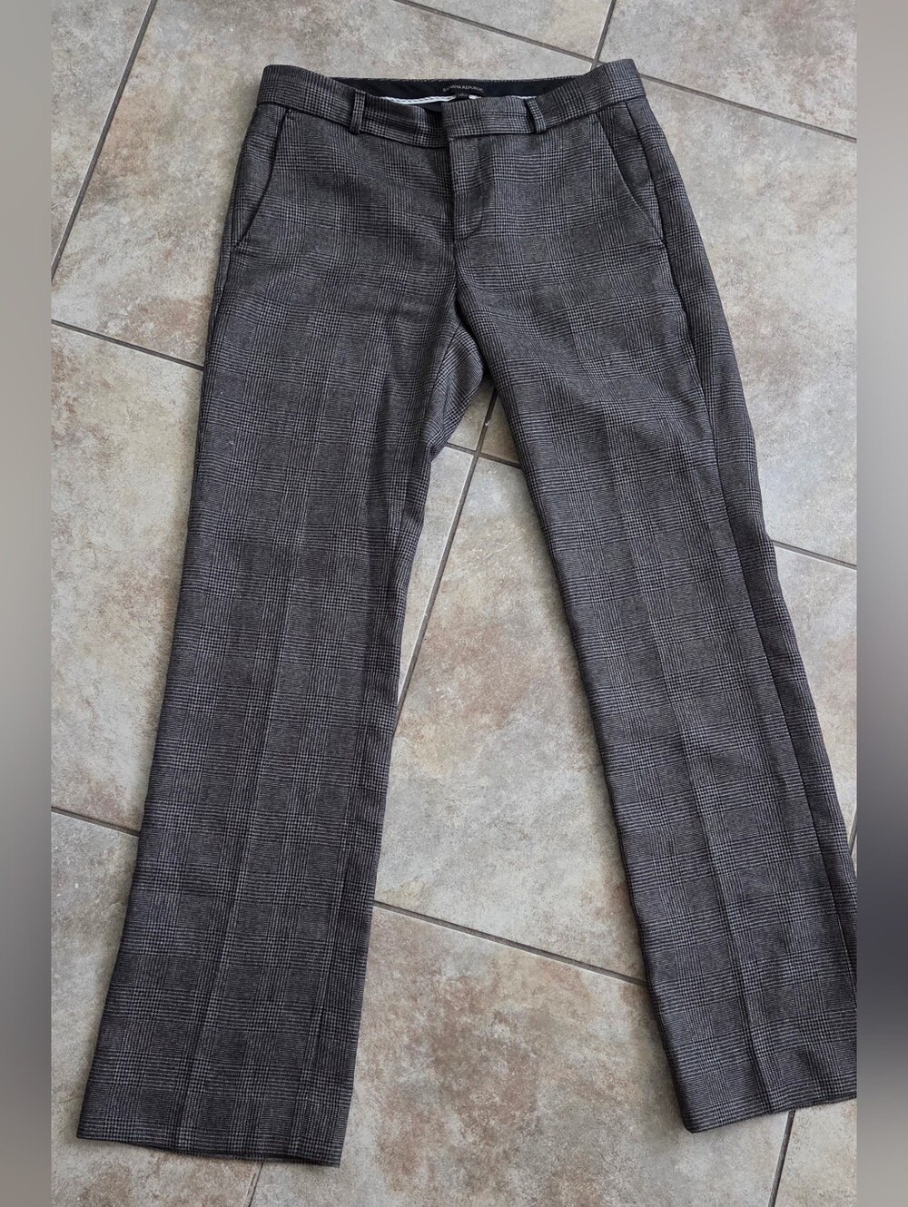 Banana Republic Plaid Dress Pants. Mid Rise